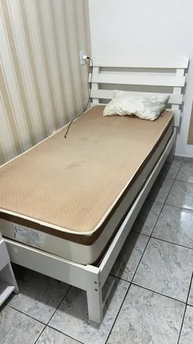 Cama de Solteiro em Madeira Branca + Colchão