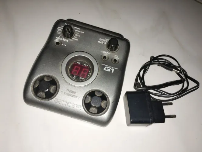 Pedaleira Zoom G1Next Para Guitarra (Com Fonte) - Ótimo Estado!