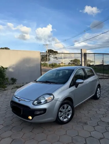 Fiat Punto Attractive 1.4 Fire Flex 8V 5P 2013