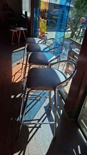 Banquetas de ferro