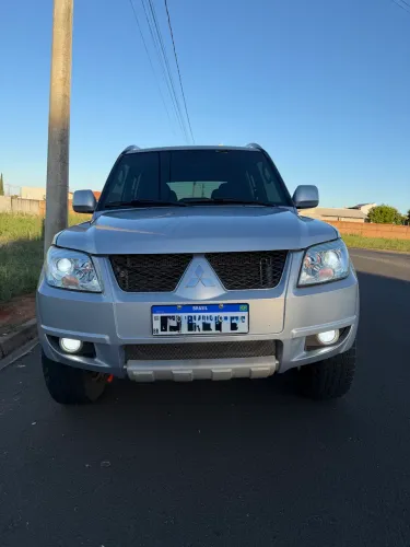 Mitsubishi Pajero TR4 2.0/ 2.0 Flex 16V 4X4 Aut. 2011