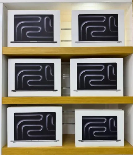 Promoção / Macbook Pro M5 14Pol 16GB- 512GB SSD - LACRADO