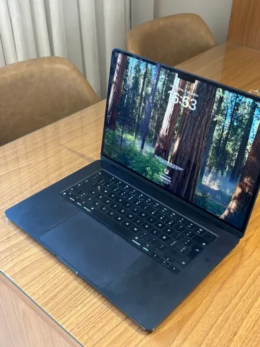 Macbook Air M3 8GB