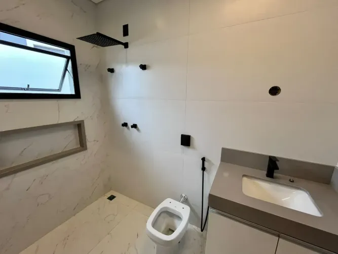 VENDO LINDA CASA RESIDENCIAL NO CONDOMÍNIO CYRELA LANDSCAPE!!