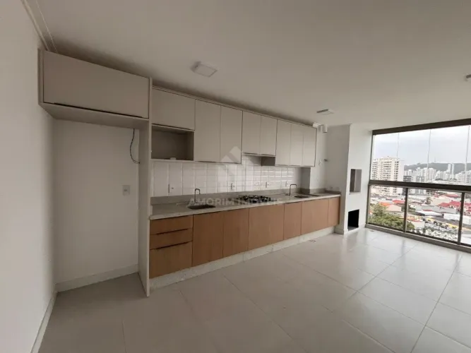 Apartamento com 02 dormitórios no bairro São Vicente