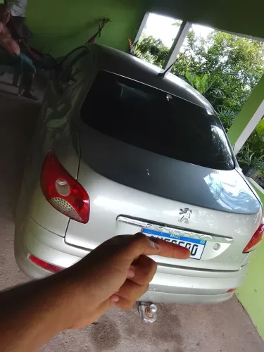 Peugeot 207 Sed. Passion XR Sport 1.4 Flex 8V 4P 2012