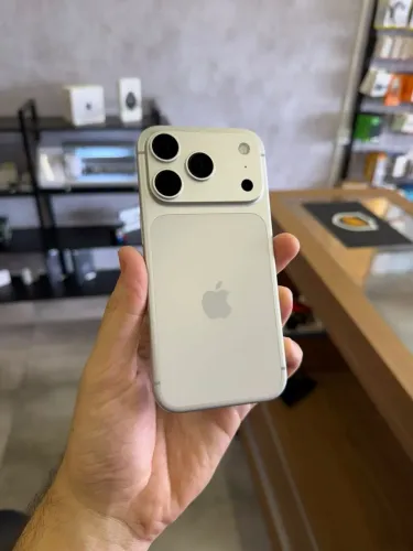 iPhone 17 pro 256gb Silver + impecável