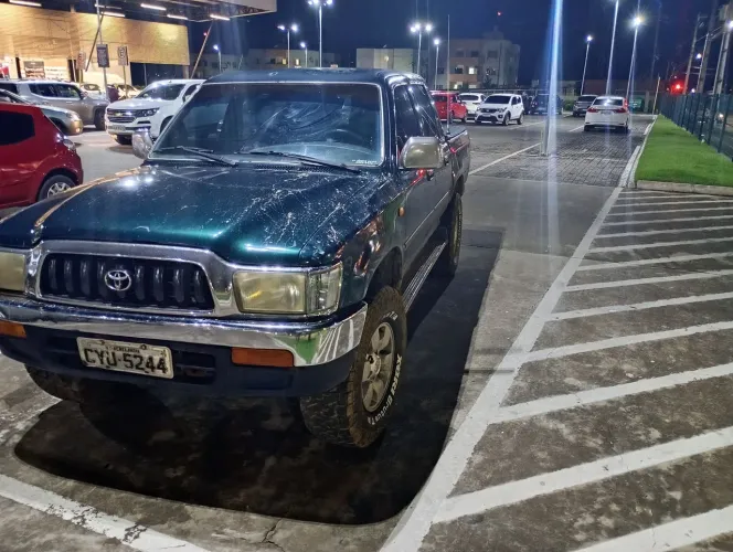 Toyota Hilux CD SRV 4X4 3.0 8V 116cv TB Diesel 2002