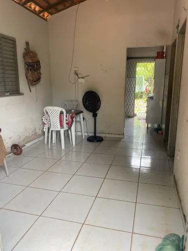 VENDE-SE CASA NO INTERIOR