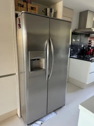 Geladeira Side by side Electrolux