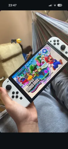 Nintendo switch oled 64GB +Cartao de memória de 128GB