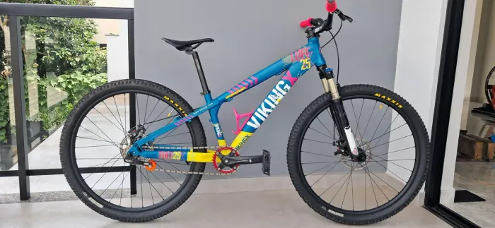 Bicicleta freeride aro 26 viking tuff 25 leve apenas 10.5kg
