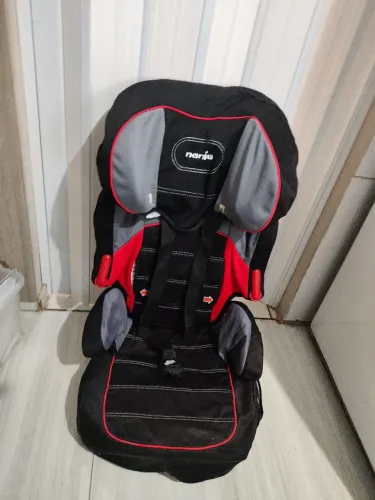 Cadeira automotiva infantil 