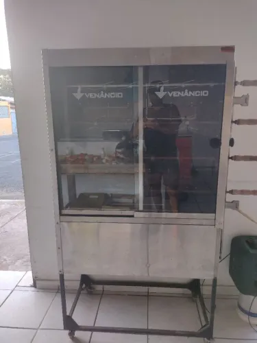 Churrasqueira a venda