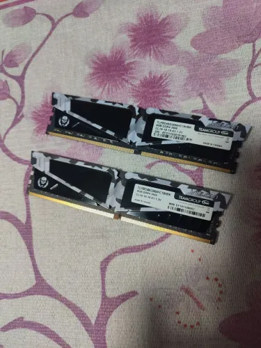 Memória RAM 16GB (2x8GB) DDR4 2666MHz Team Group Vulcan