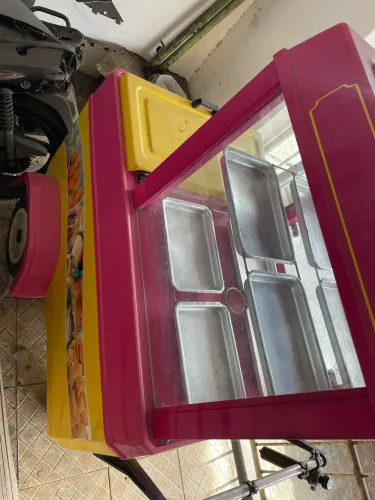 Carrinho de salgados todo de fibra