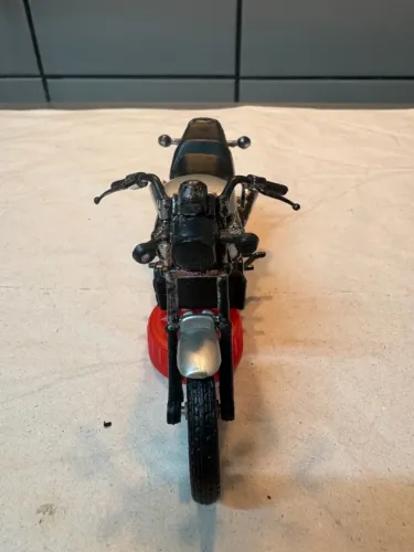 Moto maisto Yamaha V Max antiga sucata - leia