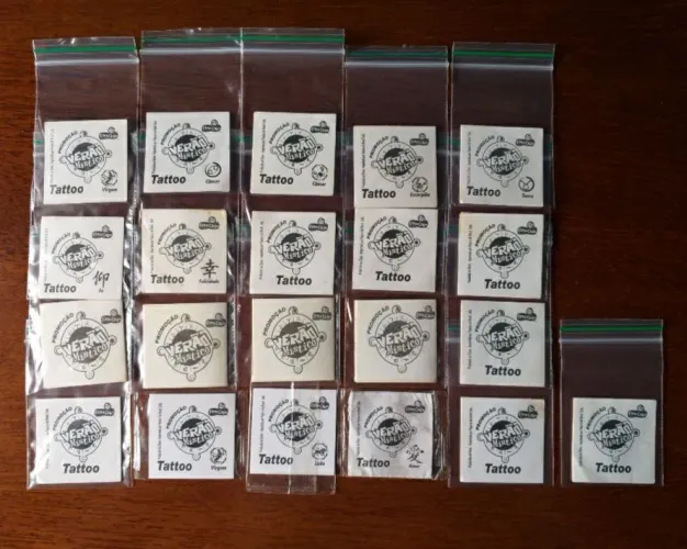 Tatuagem tazos Elma Chips Antigas Raras Verão Místico 2006 