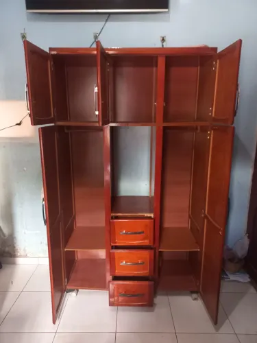 Guarda roupa de solteiro