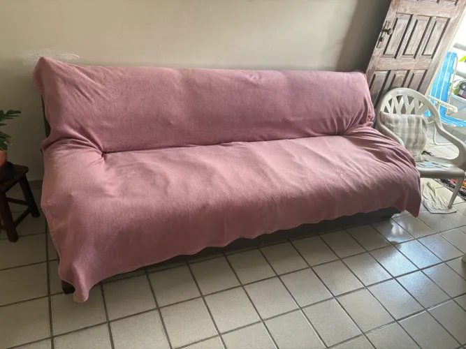Sofá retrô 3 lugares