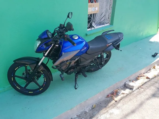 Moto fazer impecável pra desapegar