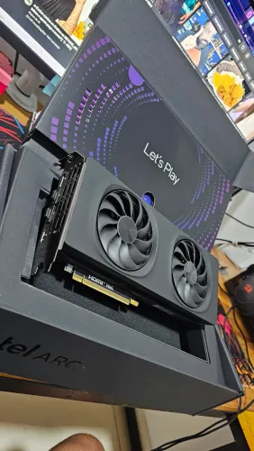 Placa de Vídeo Intel Arc B580 12GB GDDR6 - Limited Edition (Na Caixa)