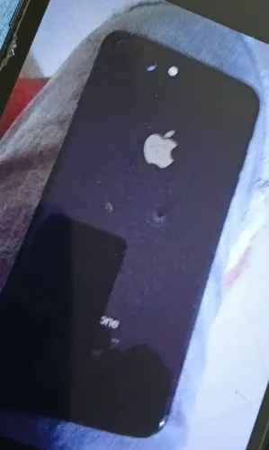 IPhone 8 para retirar placa mãe + acessórios 118reais,