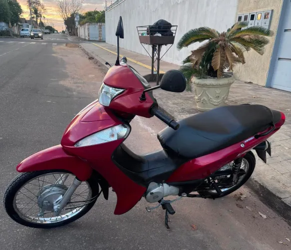 Honda Biz 125 2014 , 2 Pneus Novos ?