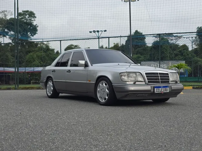 Mercedes-Benz E-320 E-320 1995