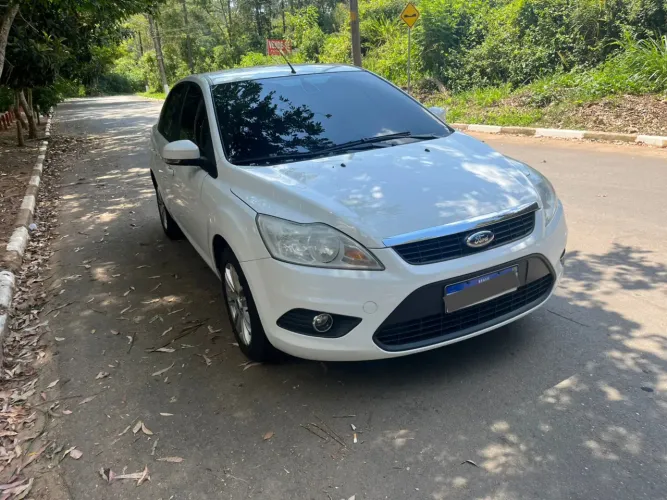 Ford Focus Sedan 2.0 16v/2.0 16V Flex 4P Aut. 2013