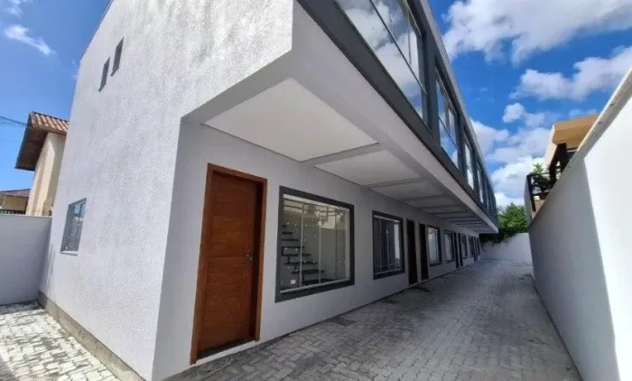 Casa com 2 suítes para alugar em Florianópolis