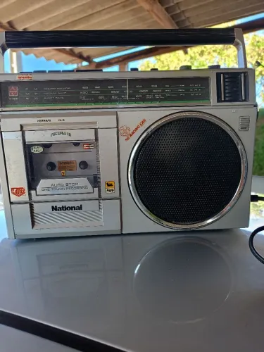 Rádio gravador National relíquia anos 80 trocar borrachinha 250