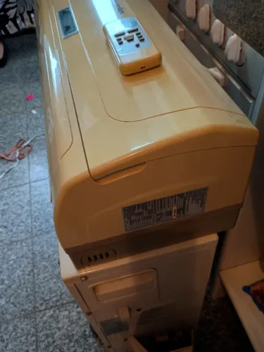 Ar Concicionado Split Electrolux 9000 BTU em Excelente Estado