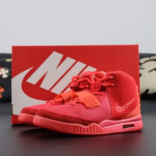 TÊNIS NIKE AIR YEEZY 2 "RED OCTOBER" - N. 43 BR
