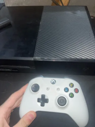 XBOX ONE COM DEIFEITO DO CONTROLE SO FUNCIONA DE PERTO
