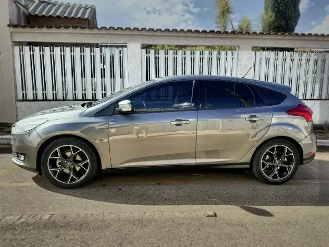 Ford Focus 2.0 16v/se/se Plus Flex 5P Aut. 2016