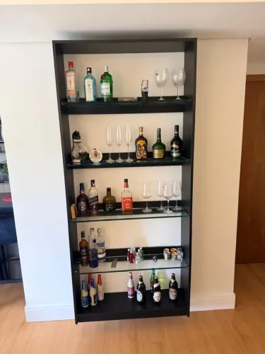 Cristaleira/ bar de bebidas