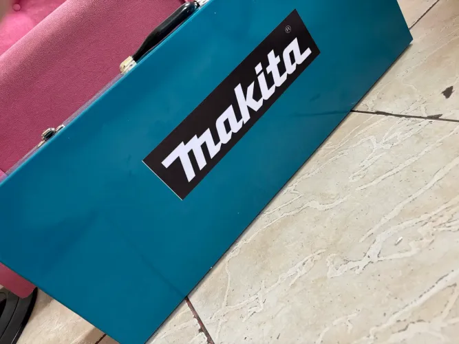 VENDE-SE MARTELETE MAKITA 20KG NOVO (ORIGINAL)