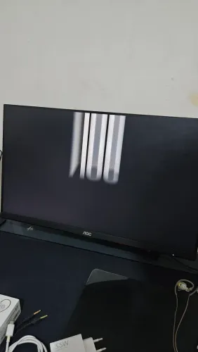 Monitor AOC 24G2 [COM DEFEITO]
