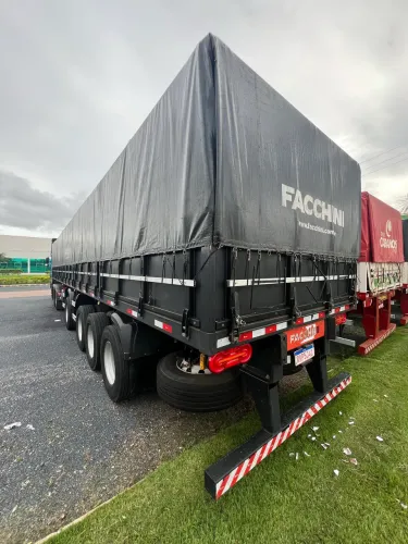 Carreta 4 eixo Fachini