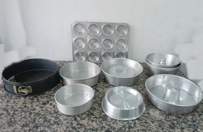 10 assadeiras ( 5 modelos) 