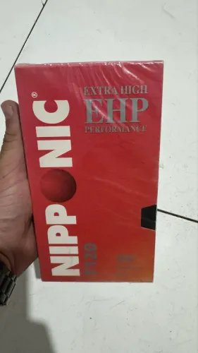 Fita VHS Nippon T-120 Lacrada - Antiga / Colecionador