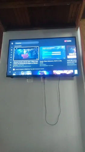 Tv smart em perfeito estado