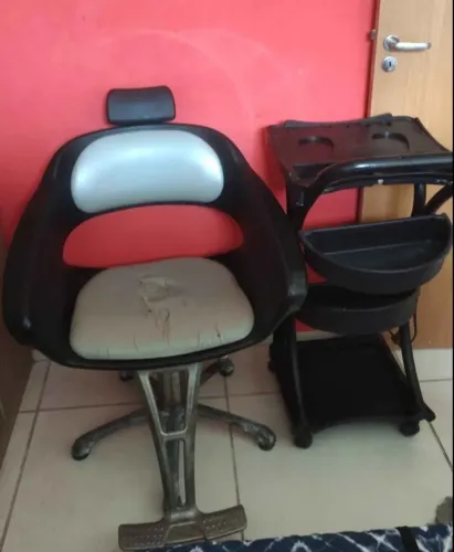 Vendo Material para Salão de Beleza