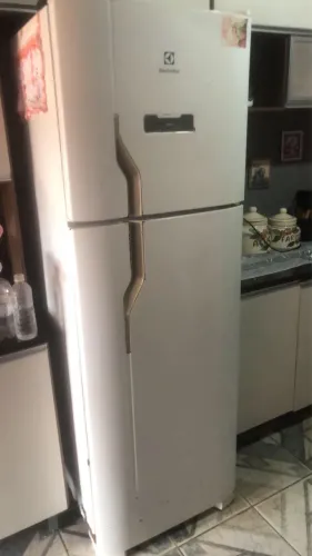 Geladeira electrolux