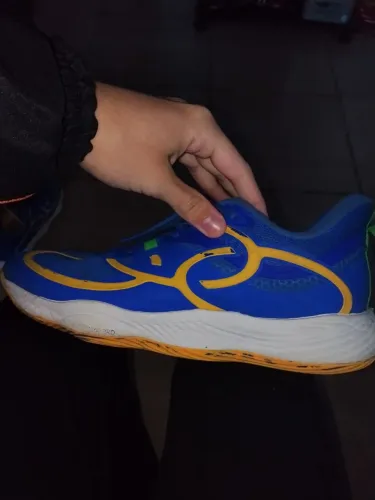 Tenis de volei e basquete BR1 azul usado original