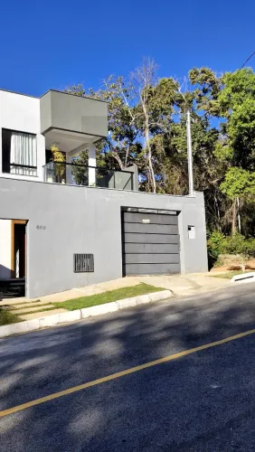 Vendo ou troco sobrado novo com 200 mts area construída em lagoa santa