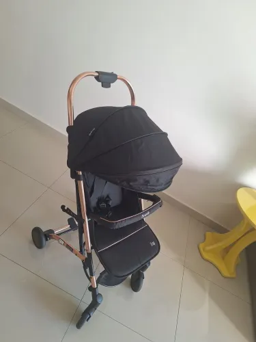 CARRINHO DE BEBÊ
