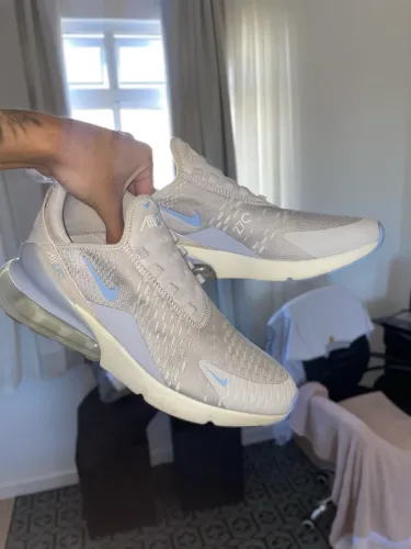 Tenis Nike Airmax 270 iris whisper 