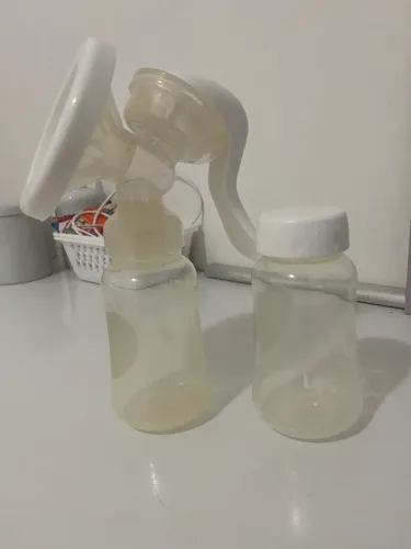 VENDO BOMBA DE LEITE MANUAL 